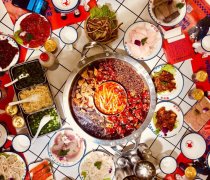 餐飲品牌全案設(shè)計(jì)參考：對(duì)比其他明星開(kāi)的餐廳，這家火鍋店為什么能持續(xù)火爆